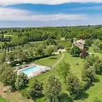 Il Mandorlo Apartment *